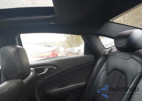 2015 Chrysler 200 S z USA, uszkodzony, nr VIN 1C3CCCBG5FN527287